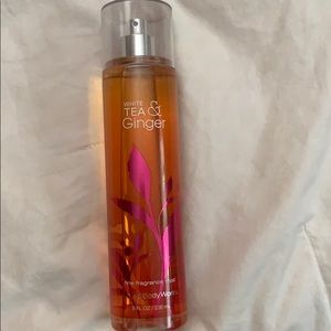 Bath and body works Body spray: White Tea & Ginger